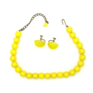 Vintage Yellow Bead Necklace & Screw Back Earrings Set 16in Adjustable